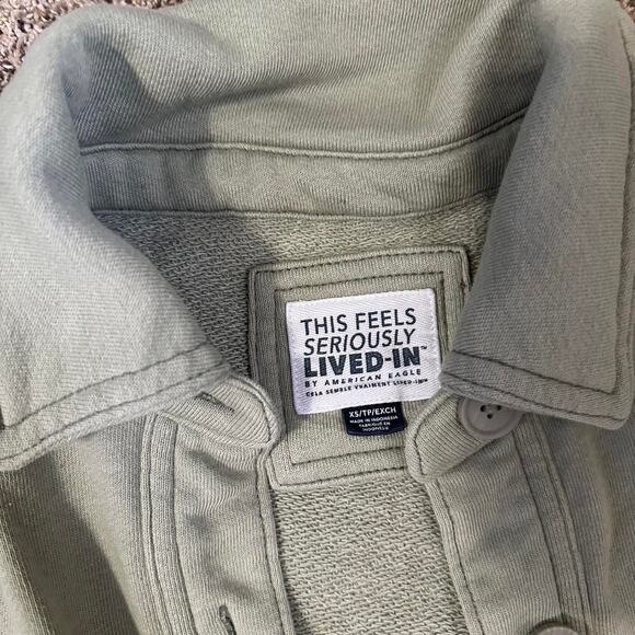 Green american eagle oversized button - Picture 4 of 5